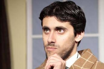 Simon d'Aquino: La Brexit sta distruggendo i sogni dei giovani attori Simon d'Aquino: La Brexit sta distruggendo i sogni dei giovani attori